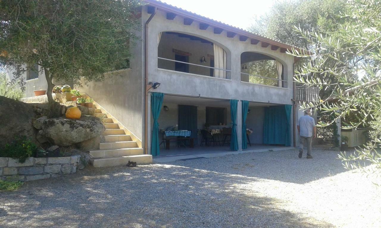 S'Umbra De S'Ozzastru Villa Orgosolo Exterior photo